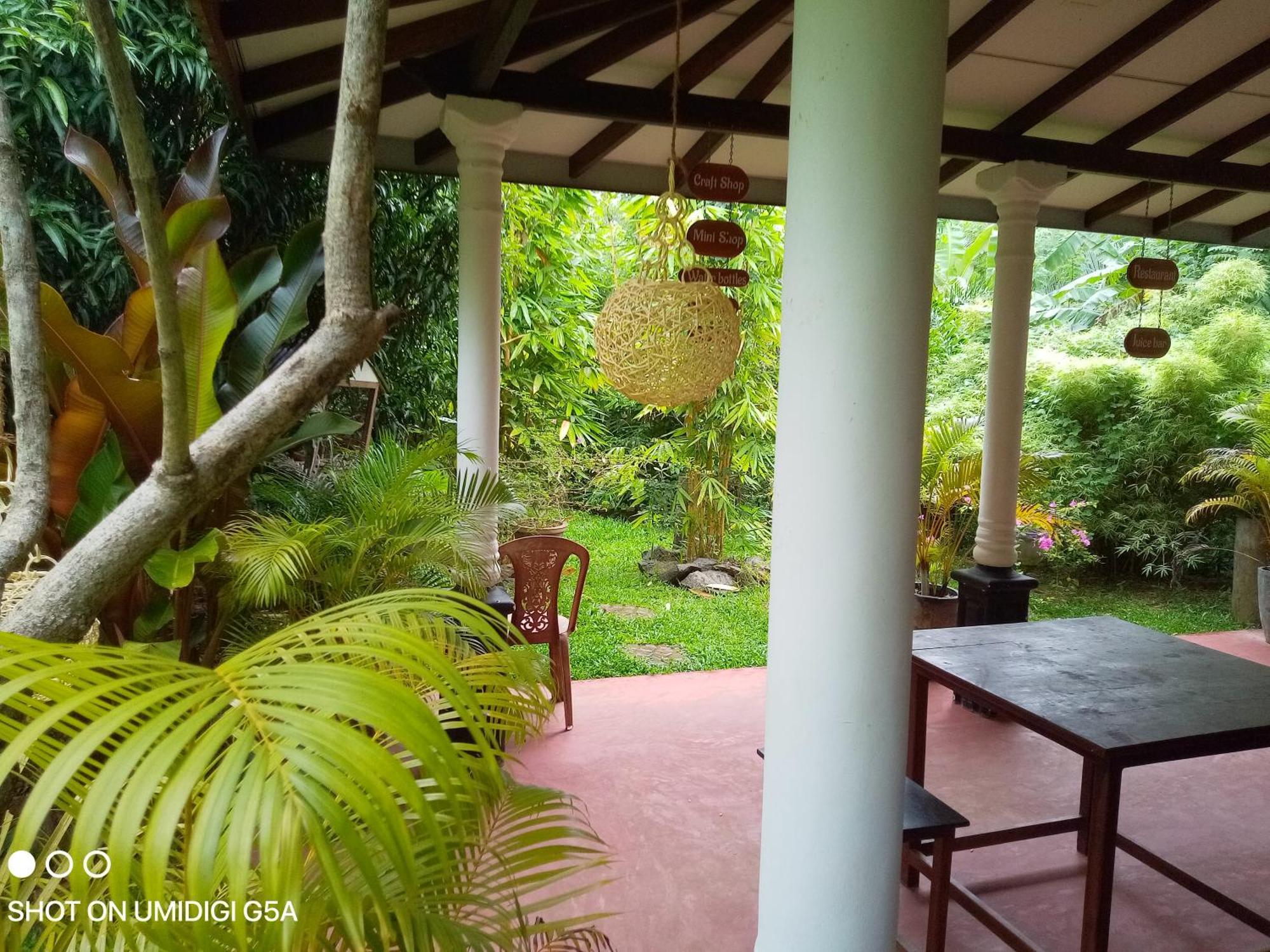 Nature World Udawalawe Luaran gambar